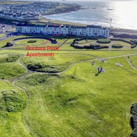 2 Dunluce Park - Portrush By The Sea Apartment Exterior photo