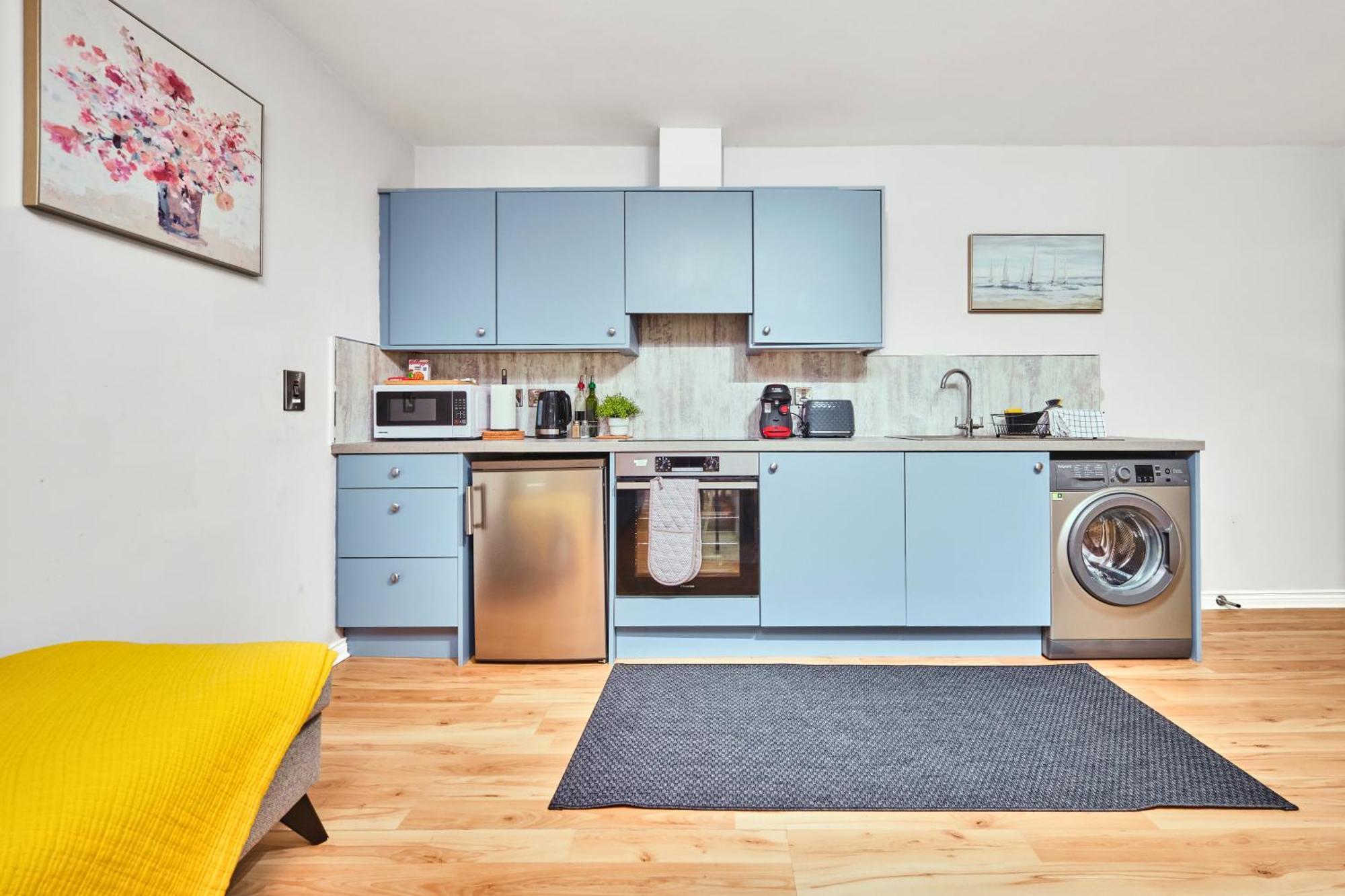 Apartment 2 Dunluce Park - By The Sea *